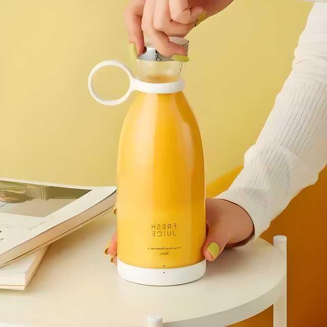 Portable Mini Blender (Rechargeable)